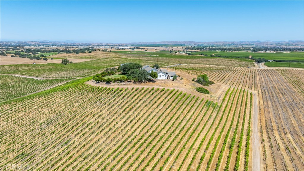 4995 Mill Road, Paso Robles, CA 93446