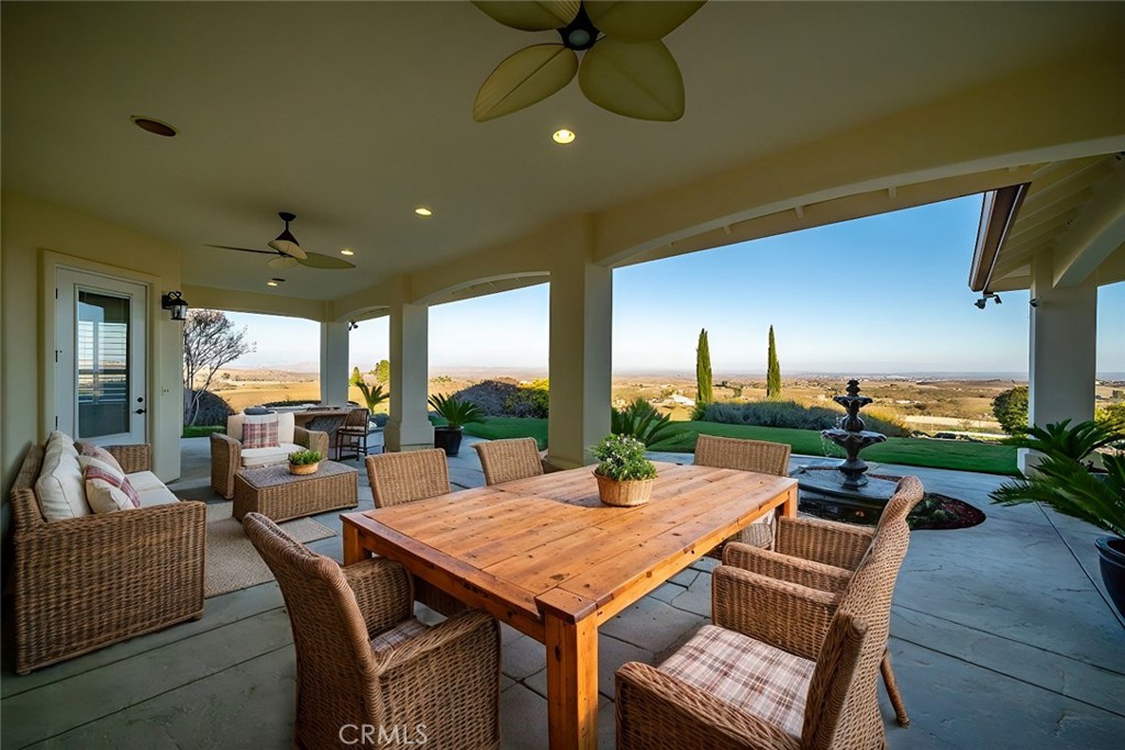 5495 Vista Serrano, Paso Robles, CA 93446