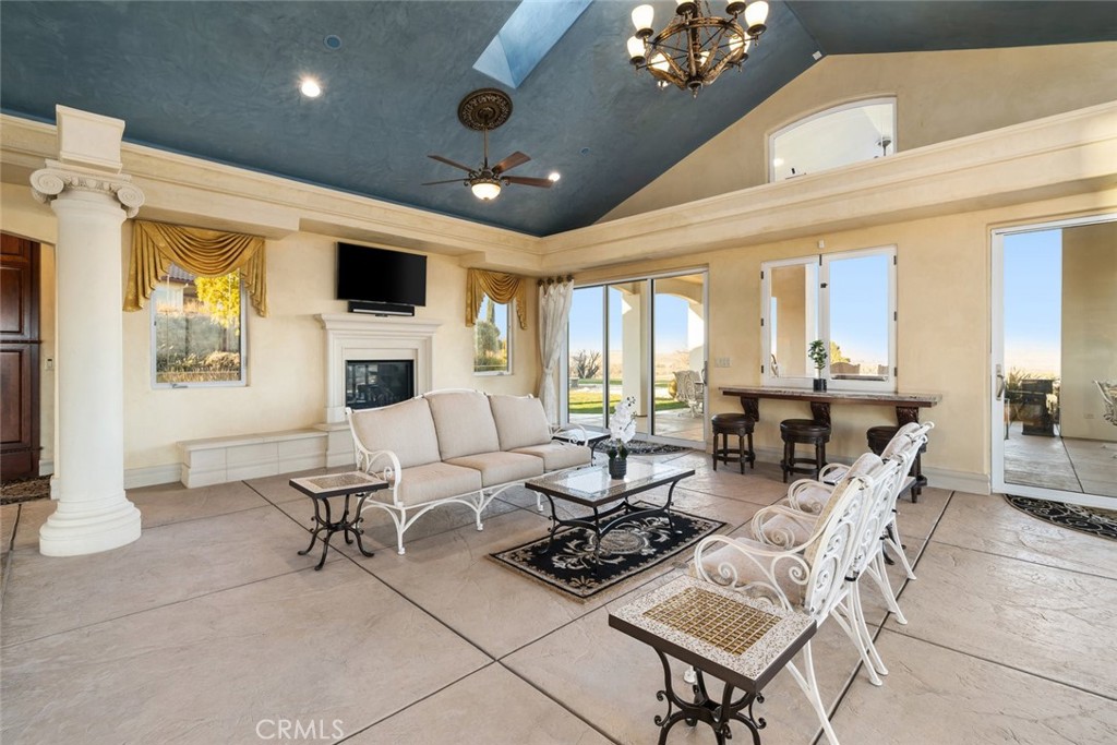 5495 Vista Serrano, Paso Robles, CA 93446