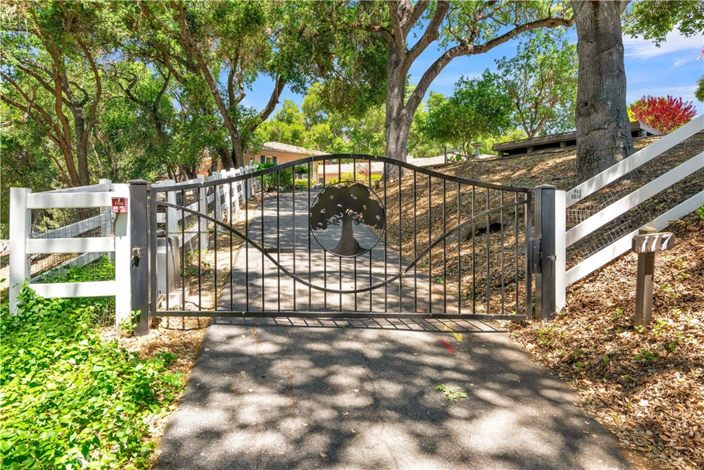 117 Frontier Way, Templeton, CA 93465