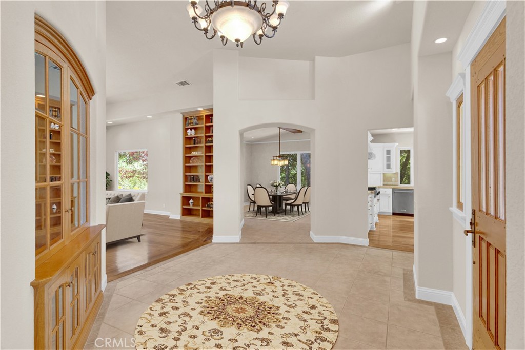 117 Frontier Way, Templeton, CA 93465