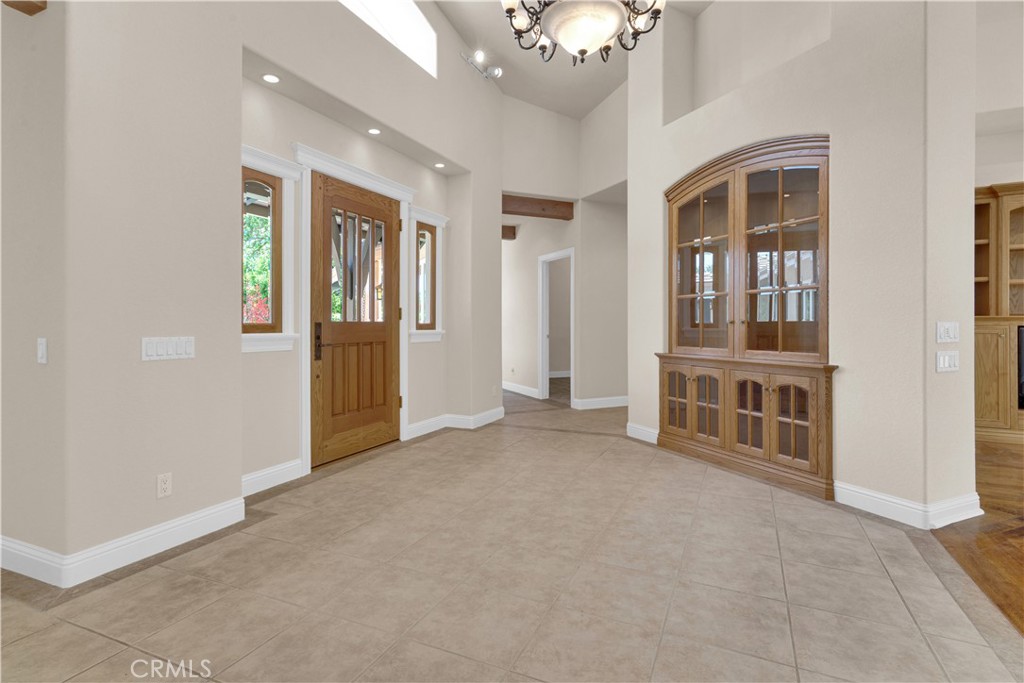 117 Frontier Way, Templeton, CA 93465