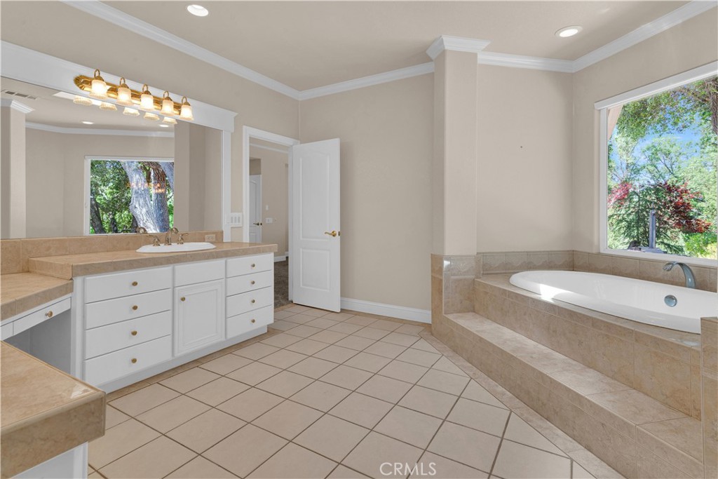 117 Frontier Way, Templeton, CA 93465