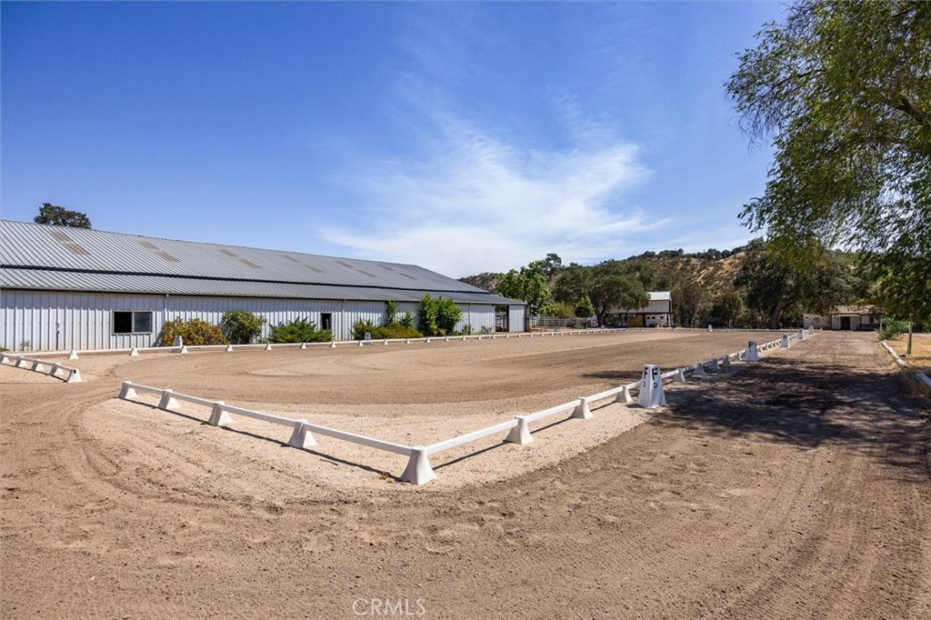 5625 Linne Rd, Paso Robles, CA 93446