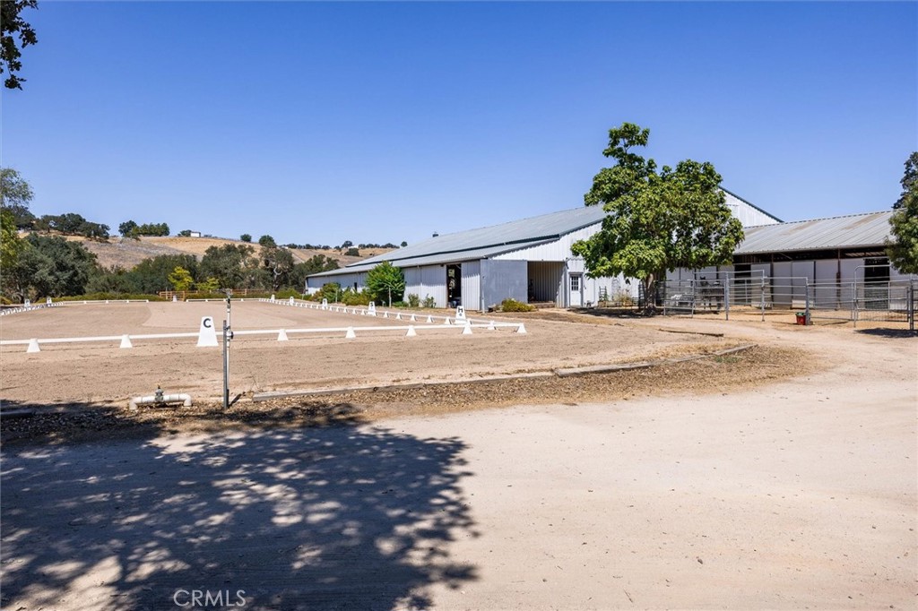 5625 Linne Rd, Paso Robles, CA 93446