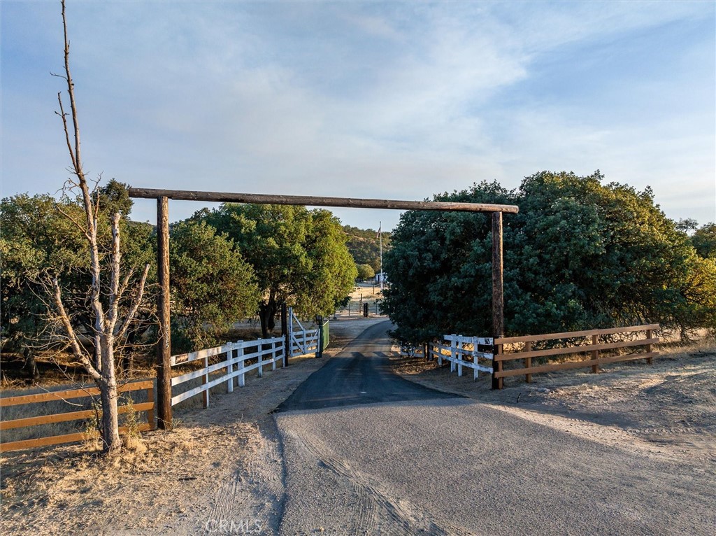 5625 Linne Rd, Paso Robles, CA 93446