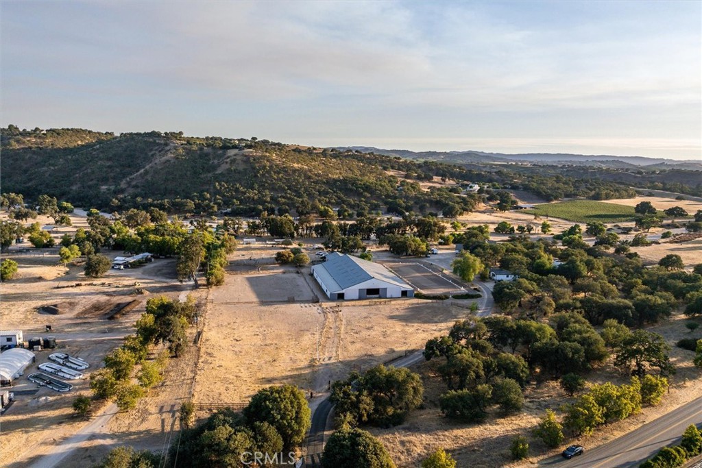 5625 Linne Rd, Paso Robles, CA 93446