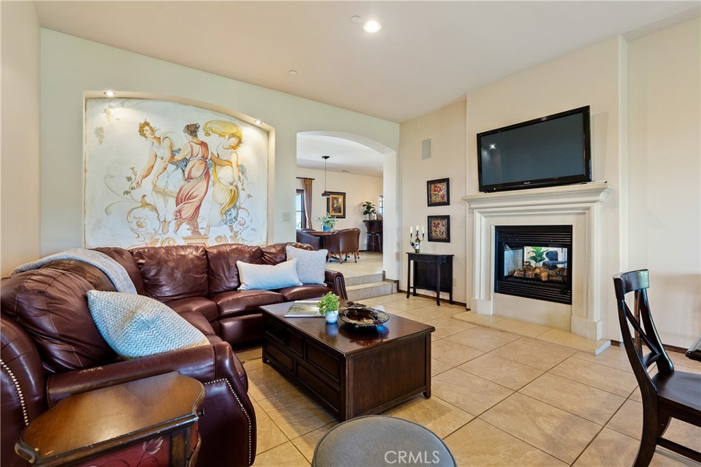 725 Spring Creek Way, Templeton, CA 93465