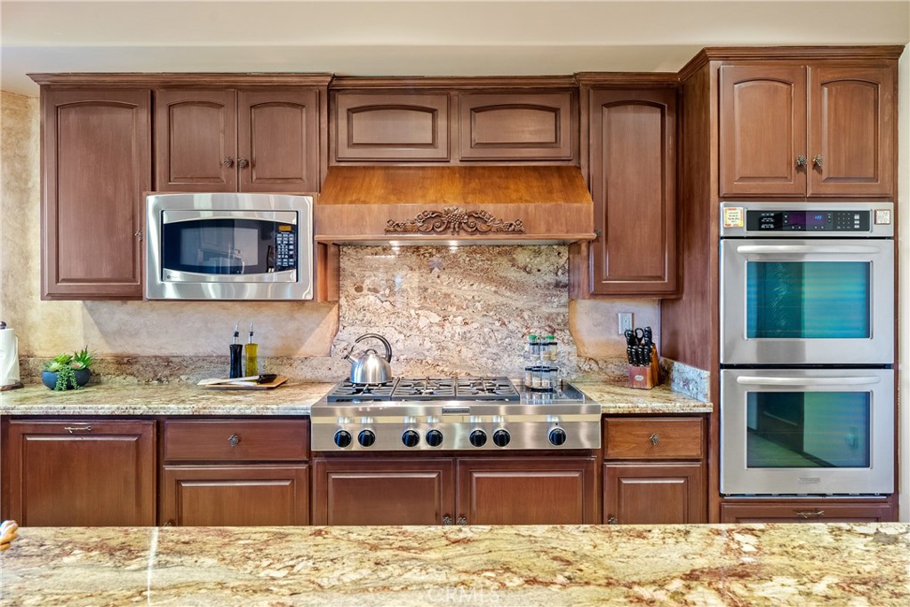 725 Spring Creek Way, Templeton, CA 93465