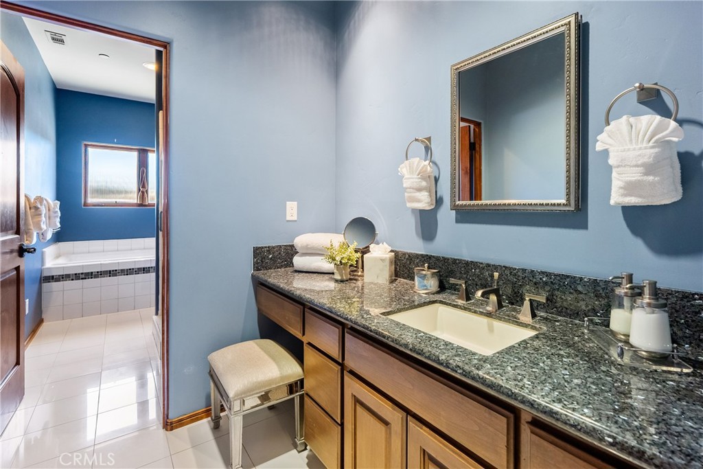 725 Spring Creek Way, Templeton, CA 93465