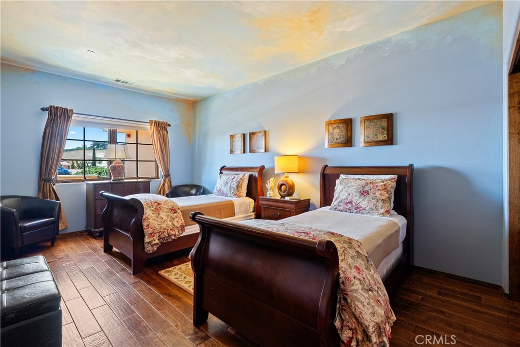 725 Spring Creek Way, Templeton, CA 93465