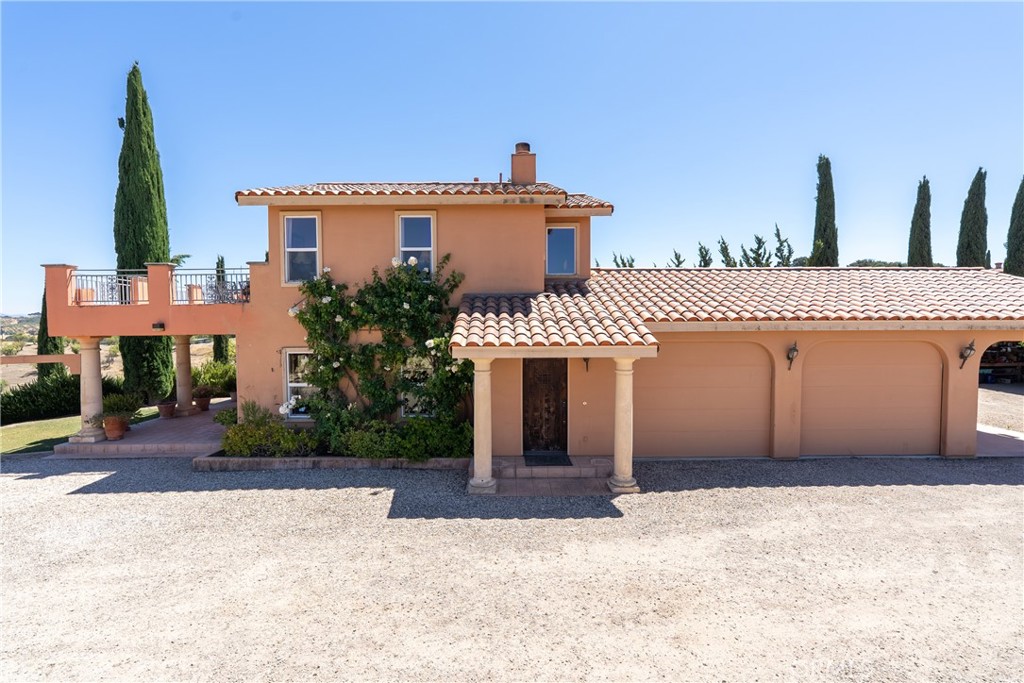 725 Spring Creek Way, Templeton, CA 93465