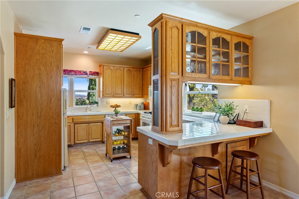 725 Spring Creek Way, Templeton, CA 93465