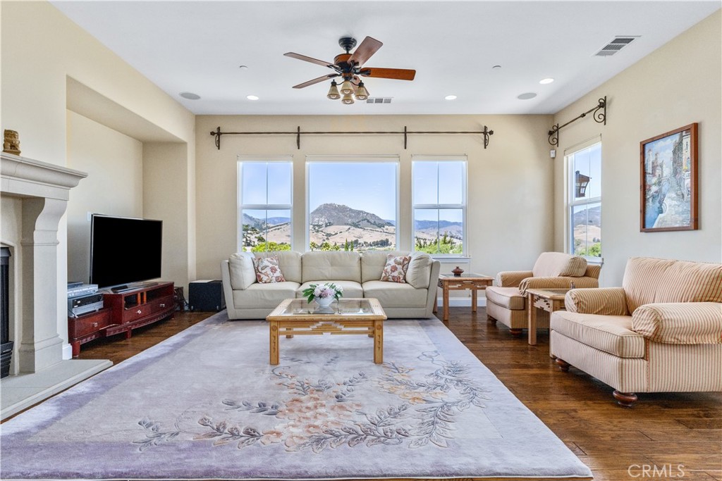 1675 Nasella Ln, San Luis Obispo, CA 93405