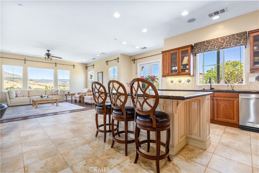 1675 Nasella Ln, San Luis Obispo, CA 93405