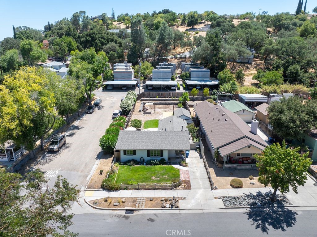 144 12th St, Paso Robles, CA 93446