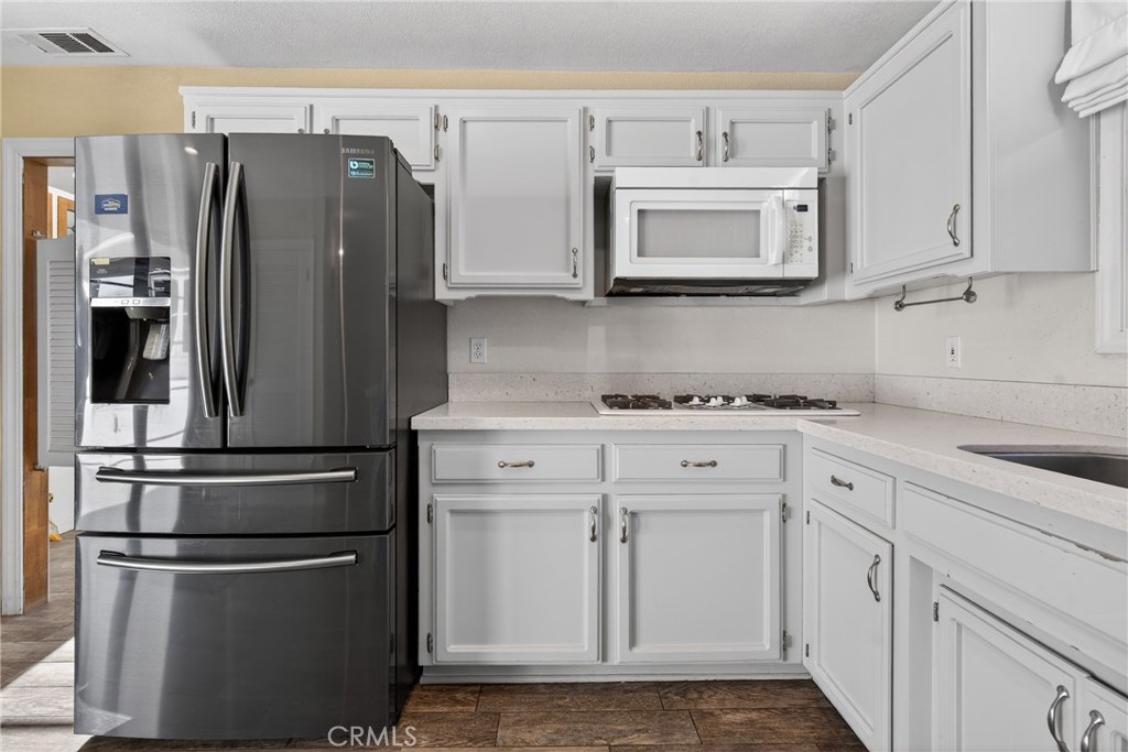 144 12th St, Paso Robles, CA 93446