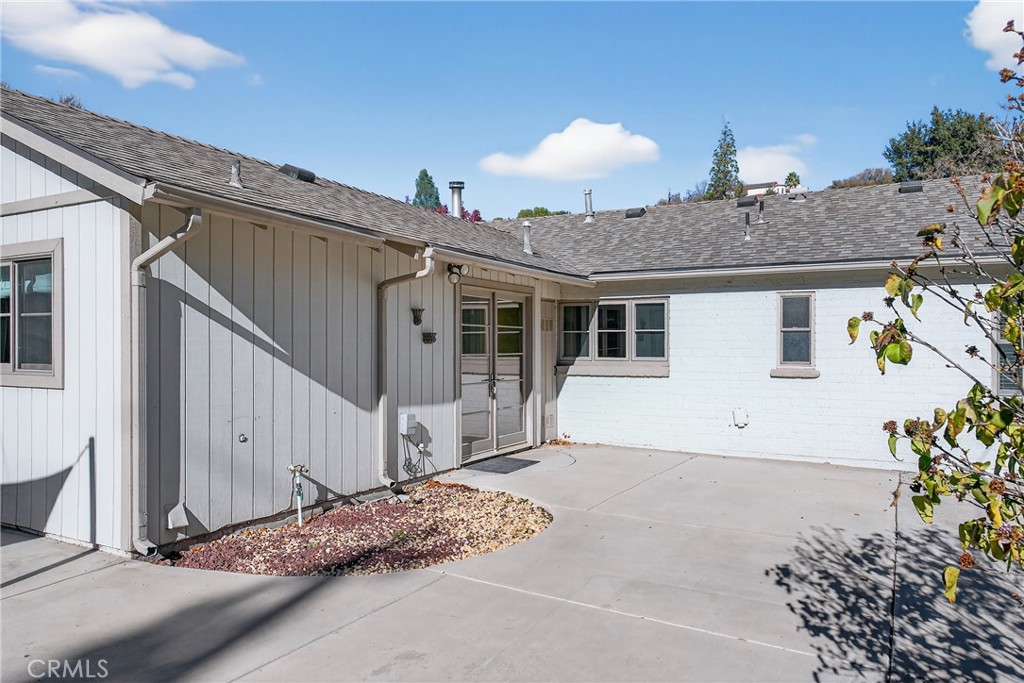 144 12th St, Paso Robles, CA 93446