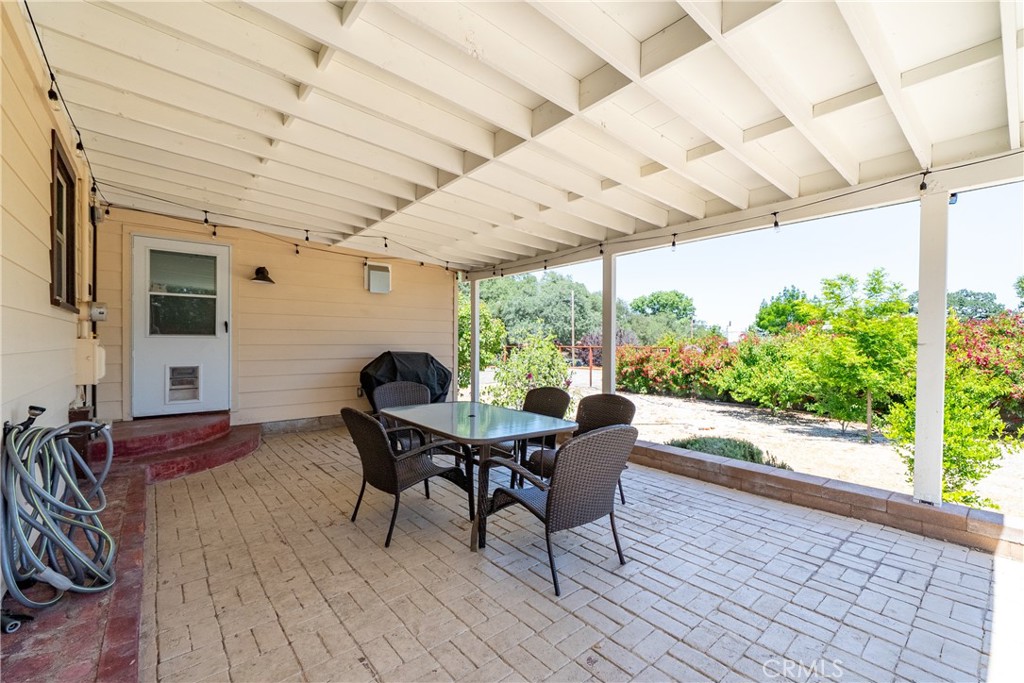 204 18th St, Paso Robles, CA 93446