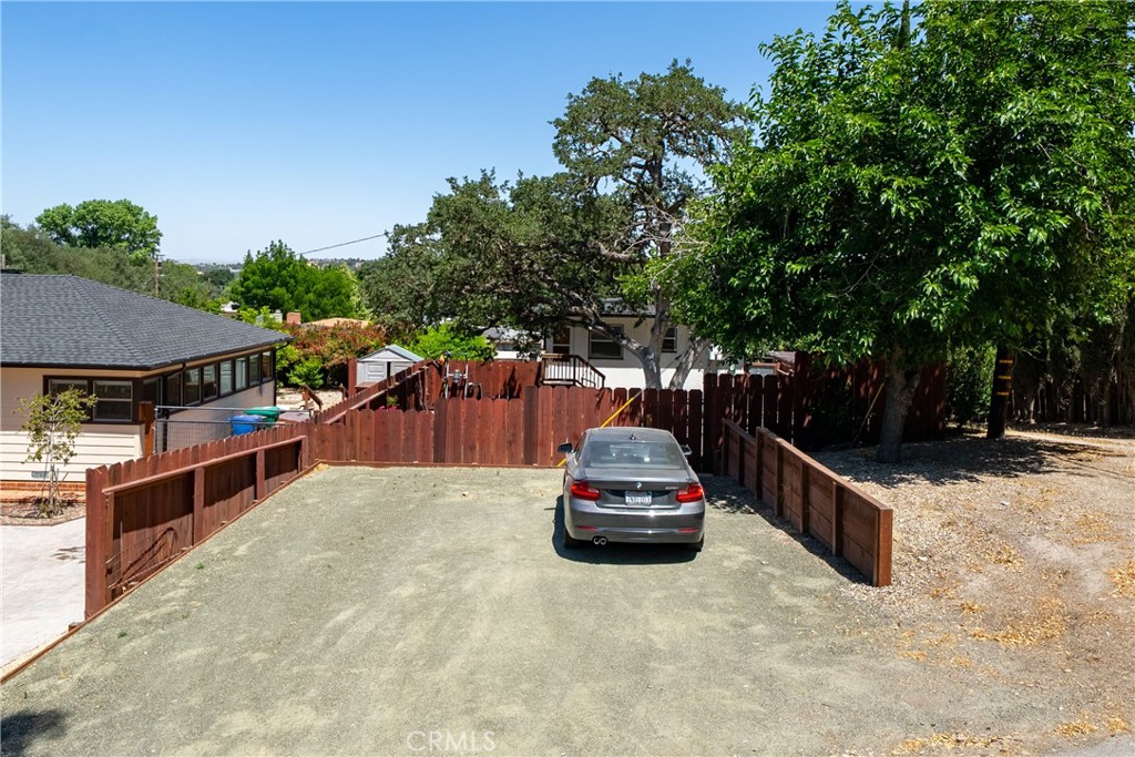 204 18th St, Paso Robles, CA 93446