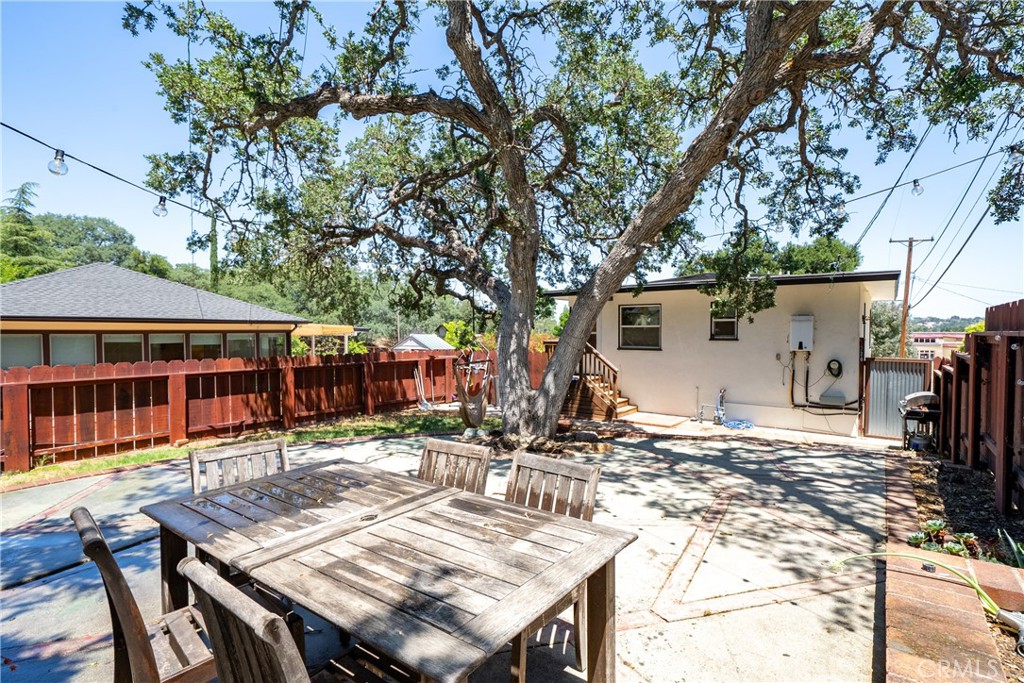 204 18th St, Paso Robles, CA 93446