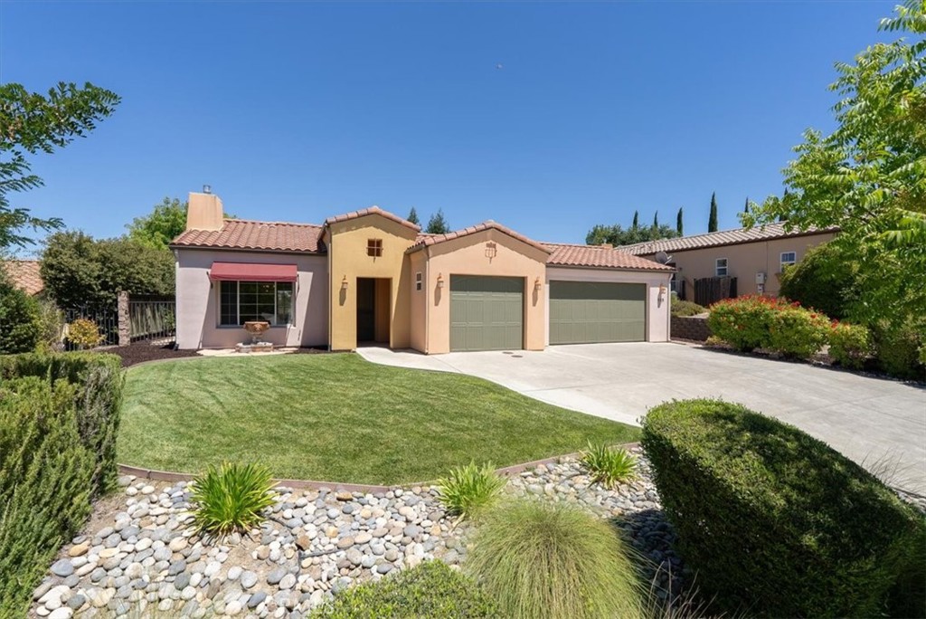 959 Vista Cerro Dr, Paso Robles, CA 93446