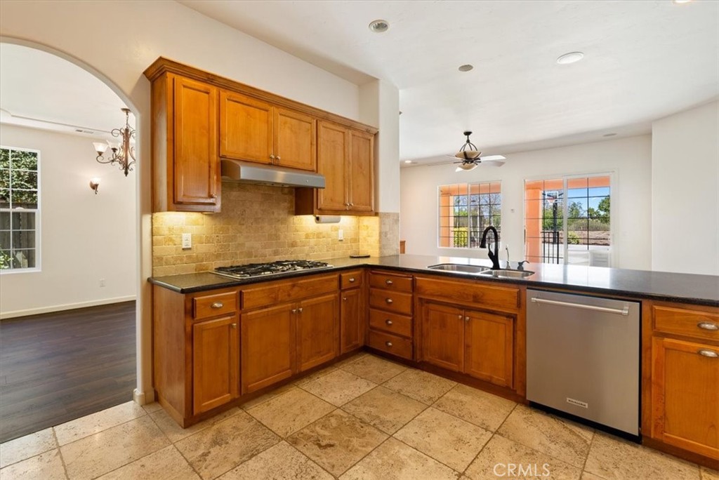 959 Vista Cerro Dr, Paso Robles, CA 93446