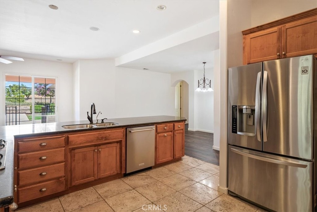 959 Vista Cerro Dr, Paso Robles, CA 93446