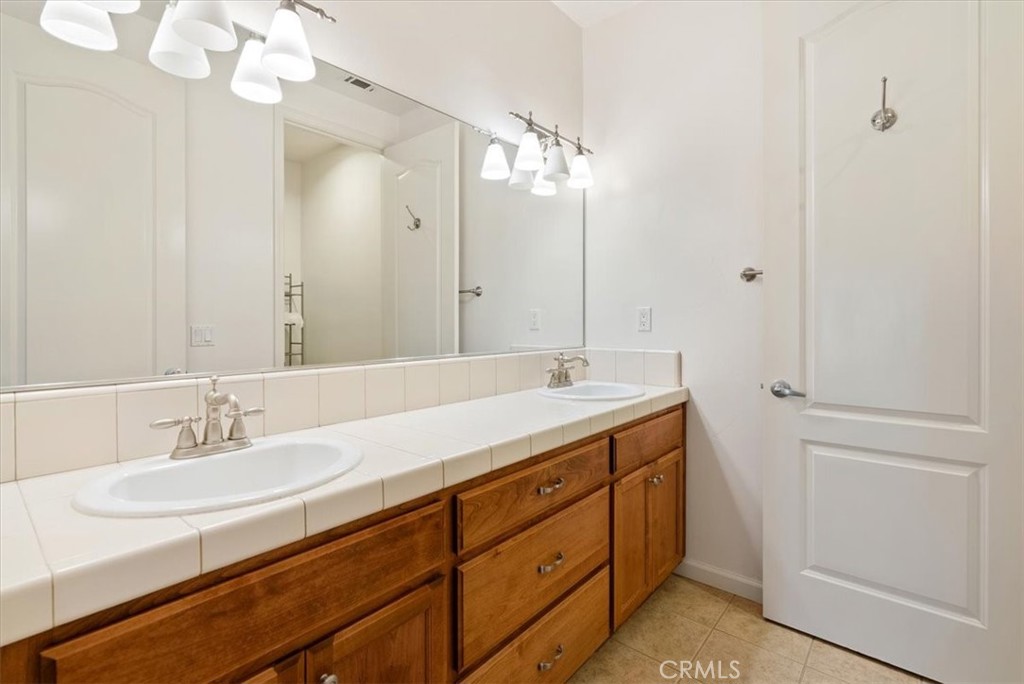 959 Vista Cerro Dr, Paso Robles, CA 93446