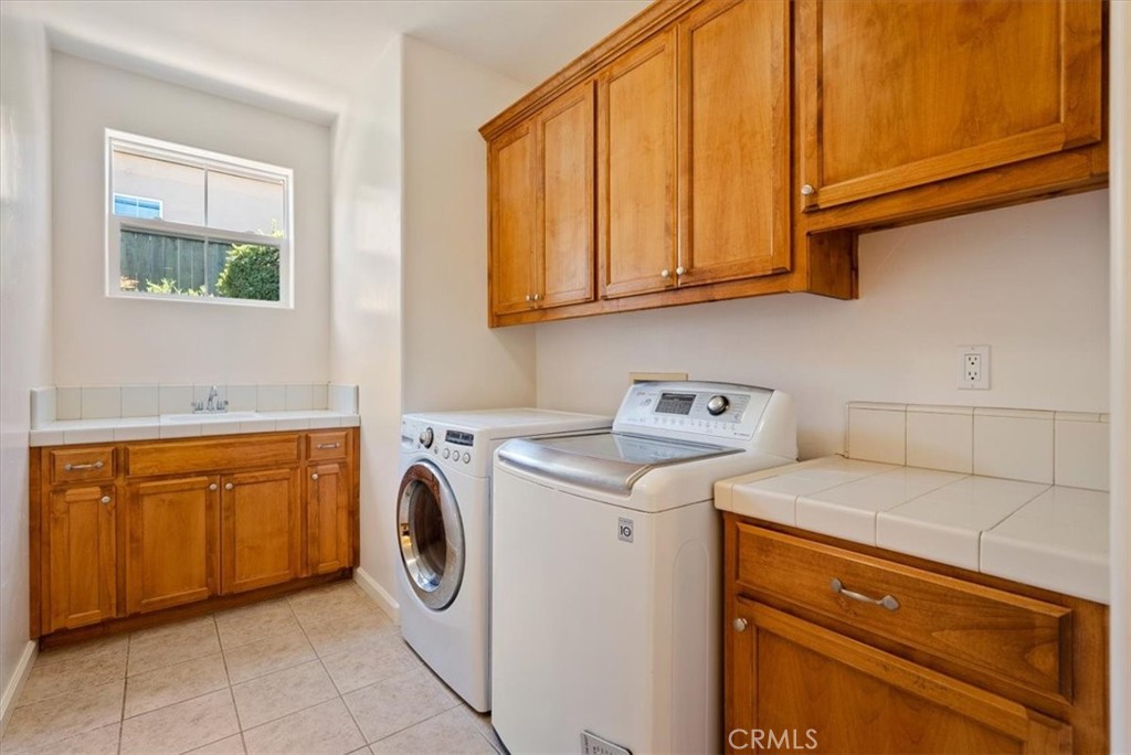 959 Vista Cerro Dr, Paso Robles, CA 93446