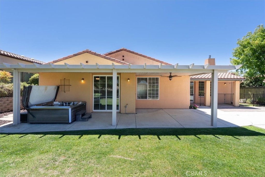 959 Vista Cerro Dr, Paso Robles, CA 93446