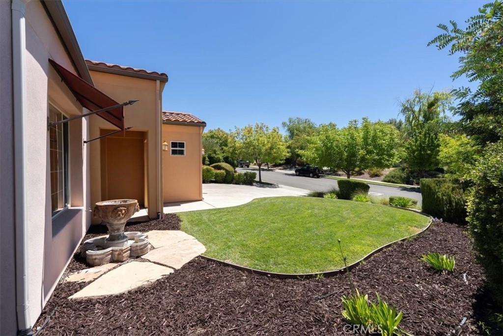 959 Vista Cerro Dr, Paso Robles, CA 93446