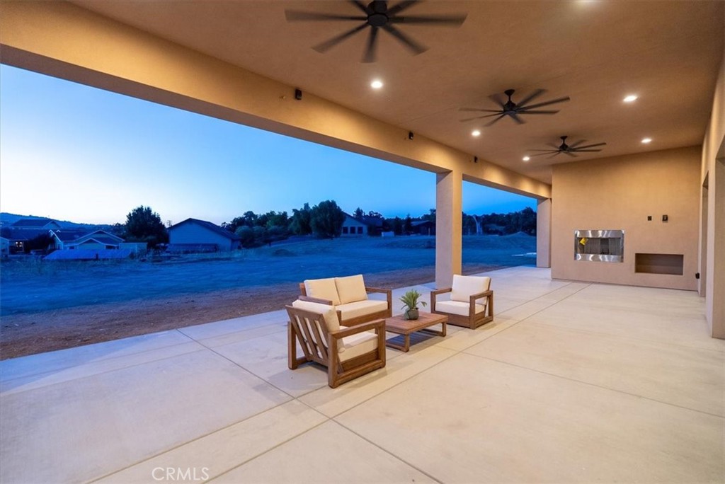 1410 Fire Rock, Templeton, CA 93465