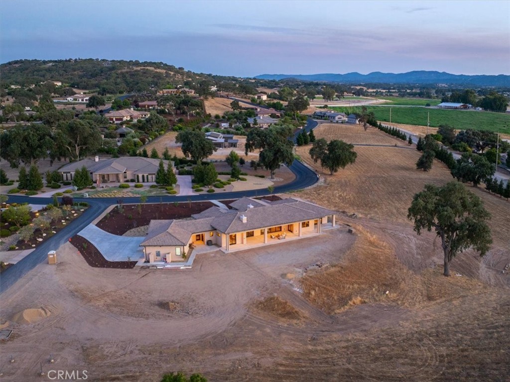 1410 Fire Rock, Templeton, CA 93465