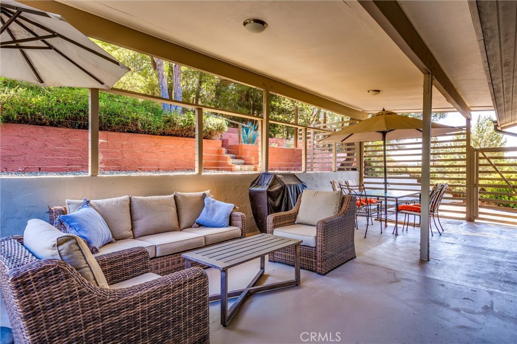 325 Fairview Ln, Paso Robles, CA 93446