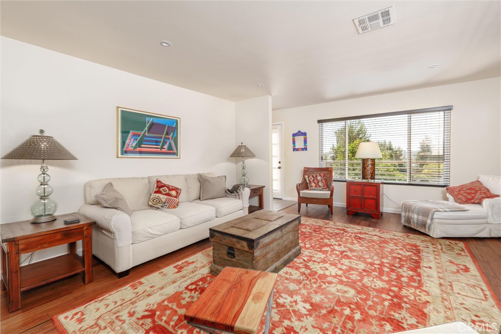 325 Fairview Ln, Paso Robles, CA 93446