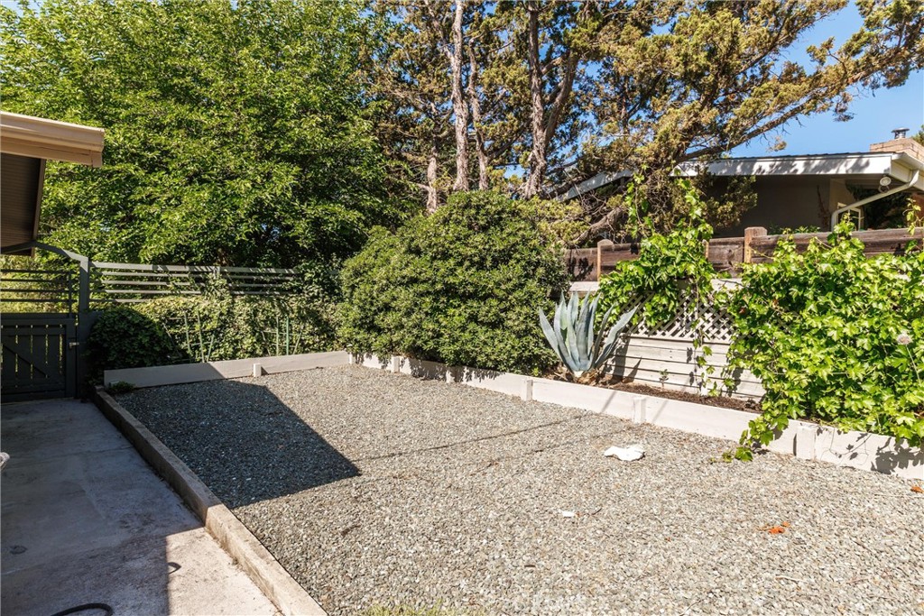 325 Fairview Ln, Paso Robles, CA 93446