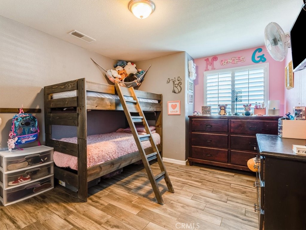 104 W Mariposa St, Avenal, CA 93204