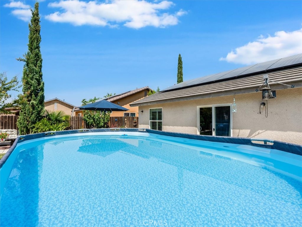 104 W Mariposa St, Avenal, CA 93204