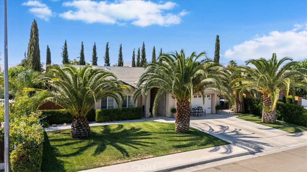 104 W Mariposa St, Avenal, CA 93204