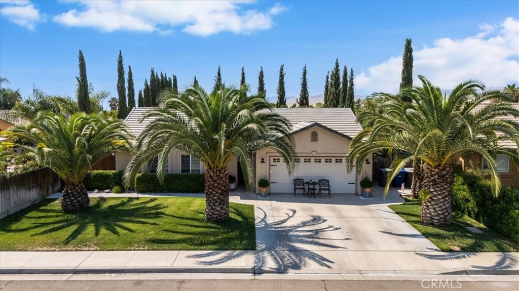 104 W Mariposa St, Avenal, CA 93204