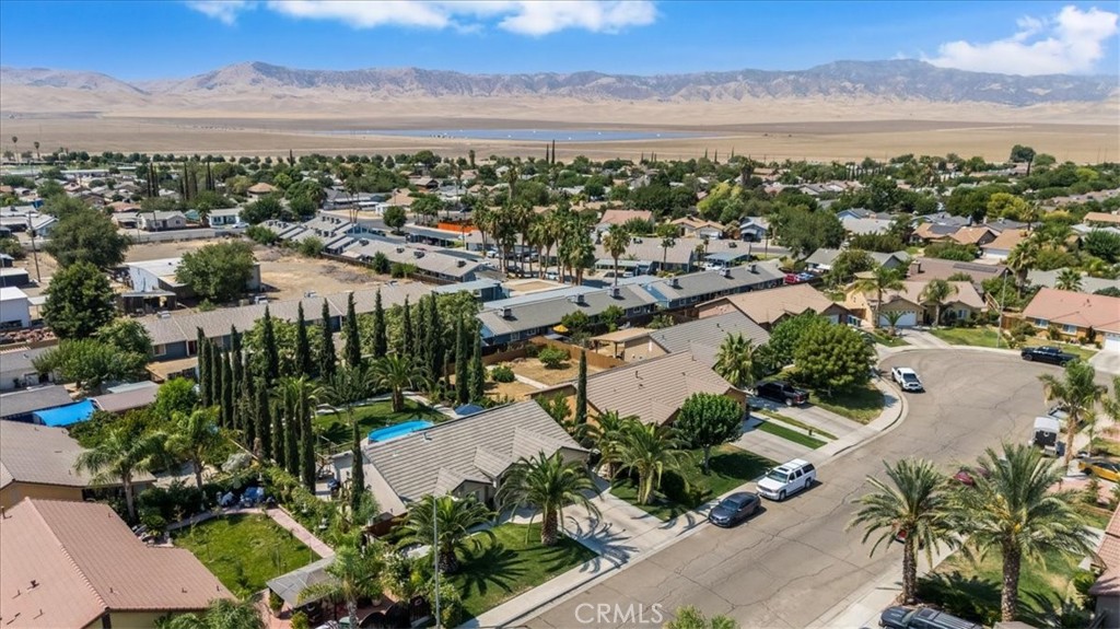 104 W Mariposa St, Avenal, CA 93204