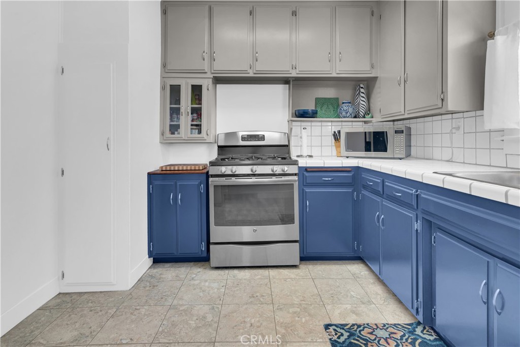 8955 Curbaril Ave, Atascadero, CA 93422