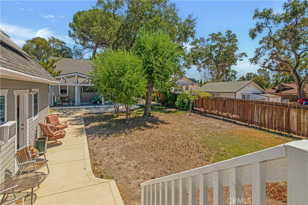 8955 Curbaril Ave, Atascadero, CA 93422