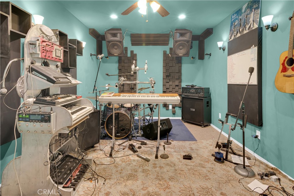 8955 Curbaril Ave, Atascadero, CA 93422