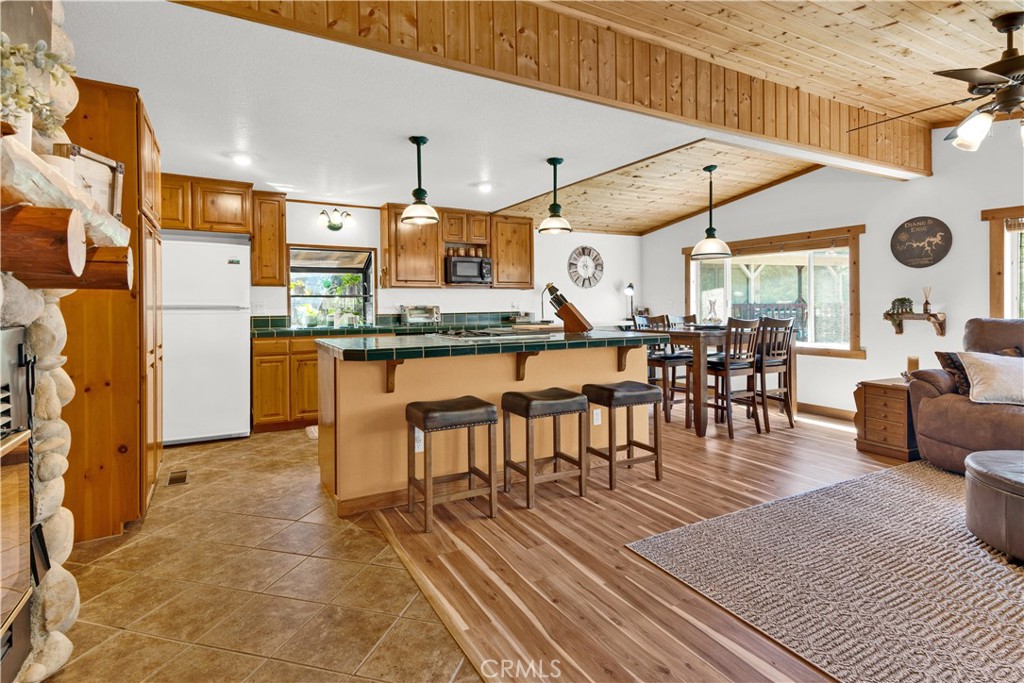 4653 Green Pine Lane, Paso Robles, CA 93446