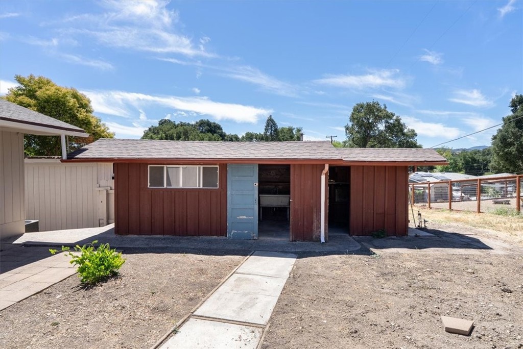 9080 Santa Lucia Rd, Atascadero, CA 93422