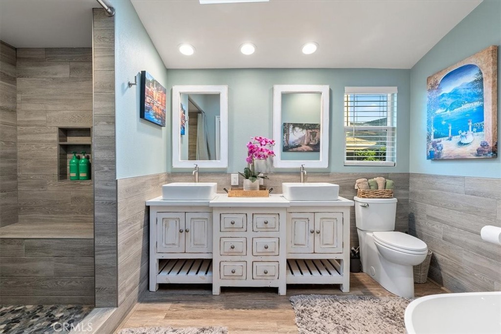 5282 Hillcrest Dr, Cambria, CA 93428