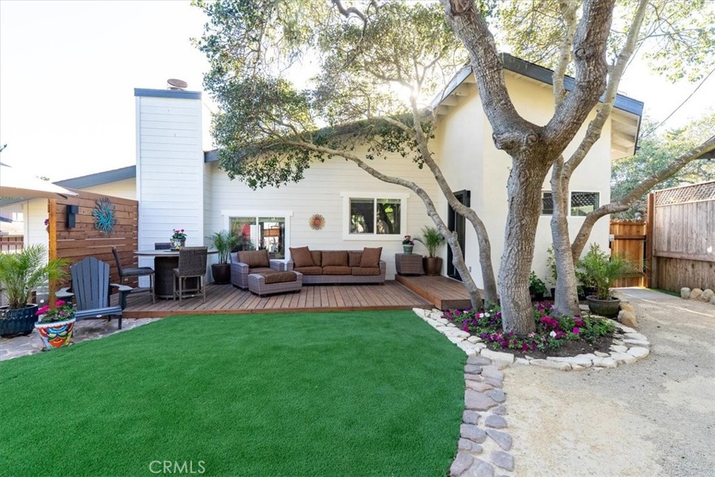 5282 Hillcrest Dr, Cambria, CA 93428