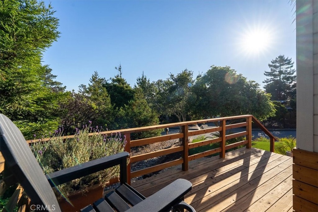 5282 Hillcrest Dr, Cambria, CA 93428